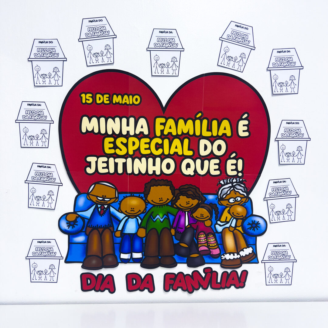 Painel Coração Dia da Família (Porta ou Parede)