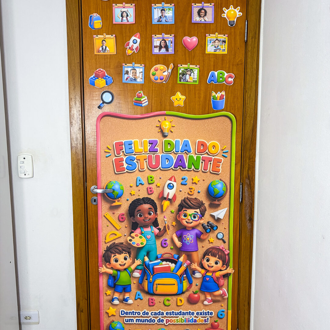 PAINEL DE PORTA DIA DO ESTUDANTE